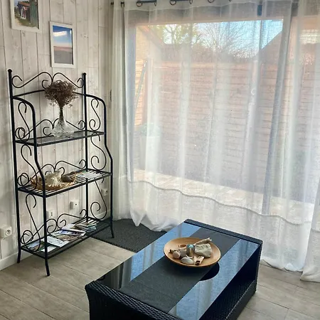 Appartement Duplex Lumineux Idealement Situe Ares Exterior photo