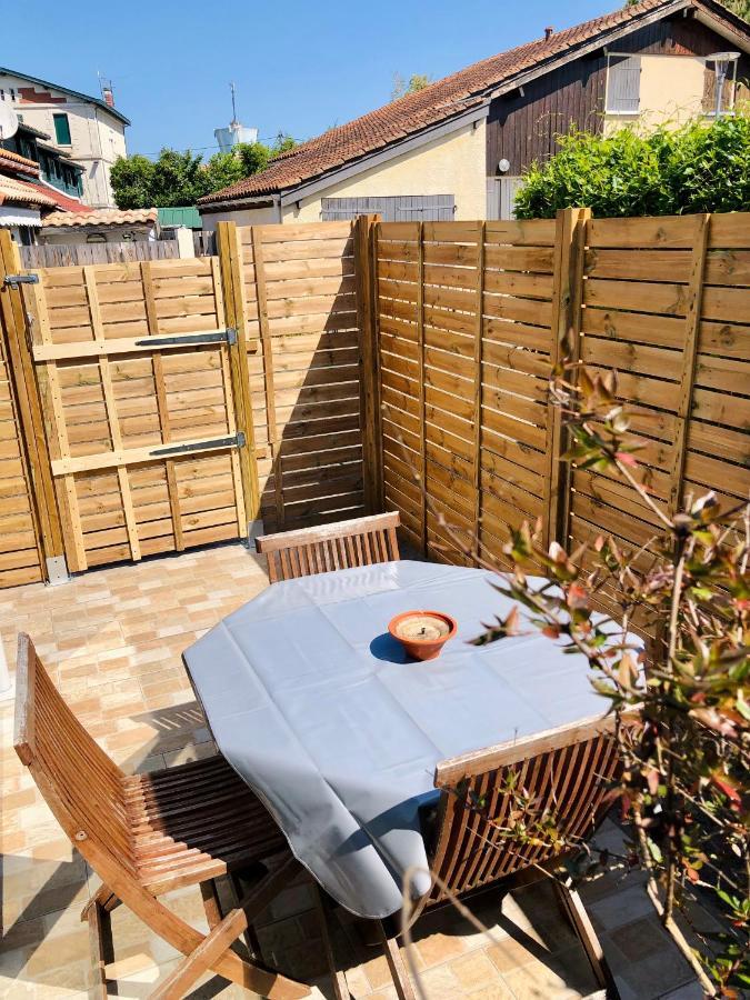Duplex Lumineux Idealement Situe Ares